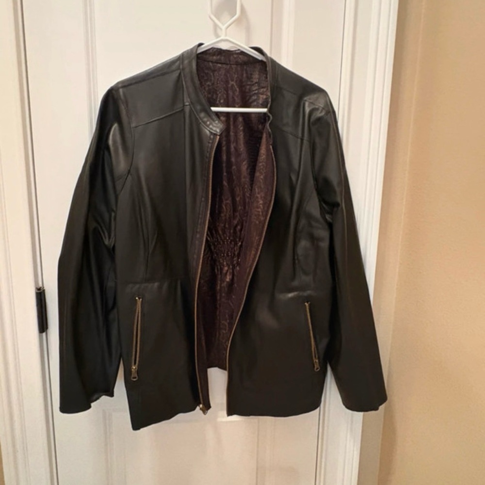 Women’s Reversible Black Faux Leather Zip Jacket - Classic Chic